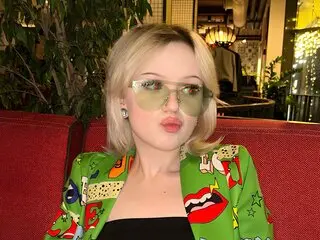 Videos hd show EmiliSaren